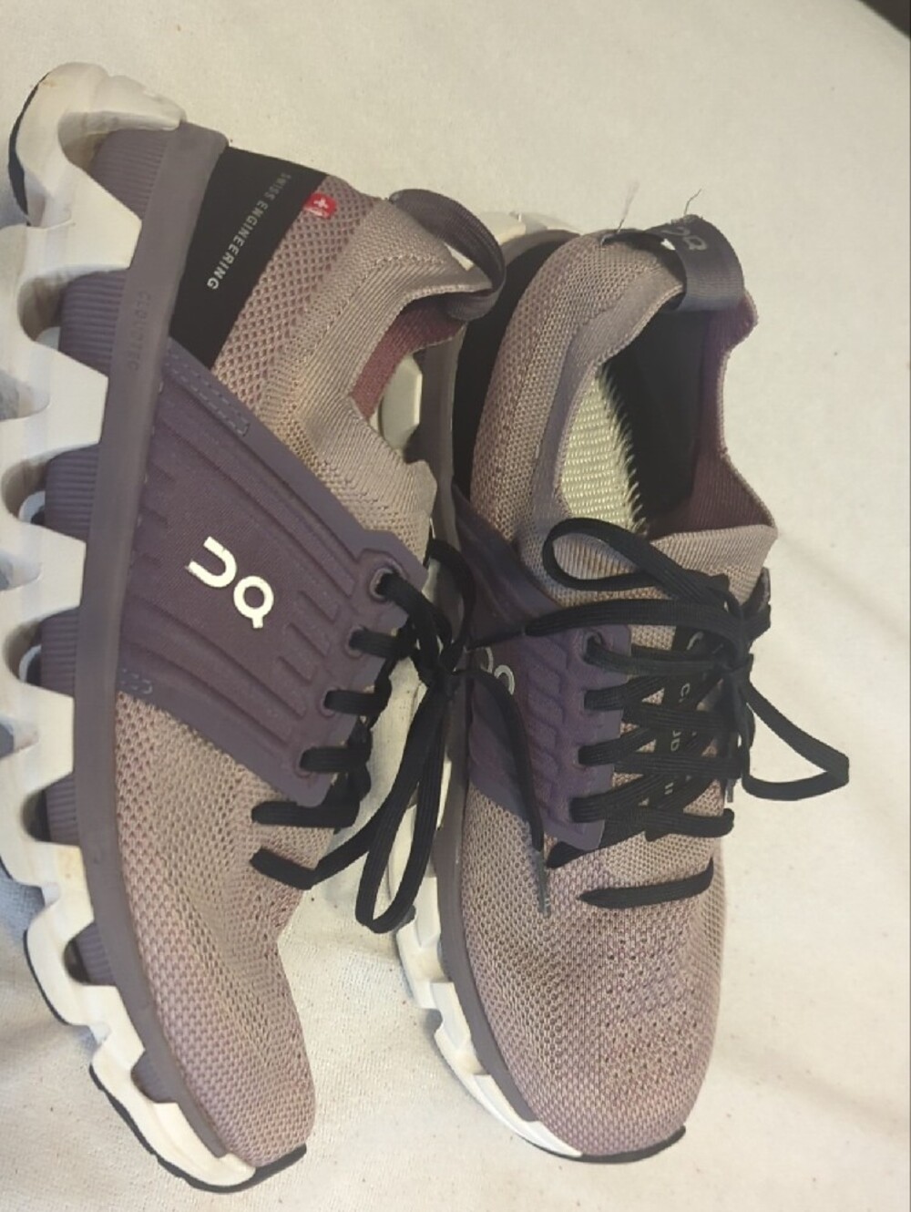 On Running Cloud Women's Sneakers — Dusty Mauve and Black - Picture 2 of 6